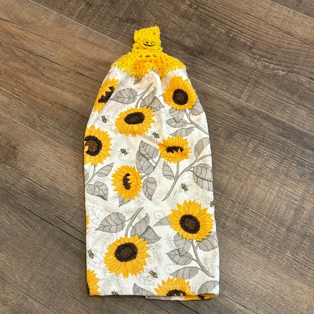 Homemade Crochet Decorative Towel Sunflower and‎ Honeybees